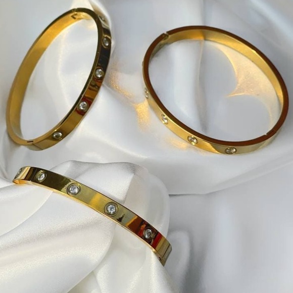 GP Classic Bangle Bracelet - Picture 4 of 4